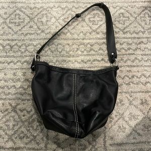 Pebbled black leather ROOTS purse